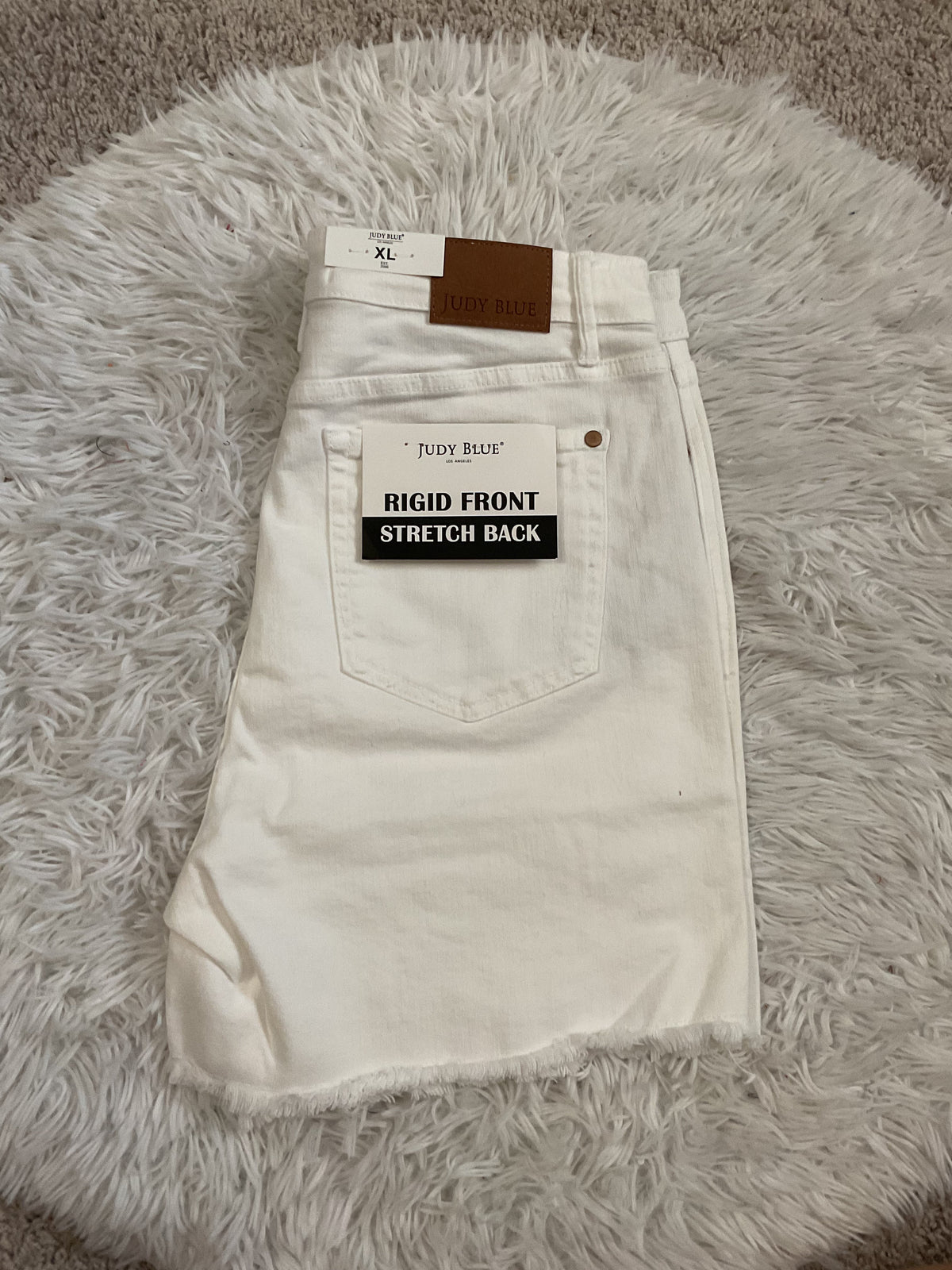 Judy Blue White Ridged shorts